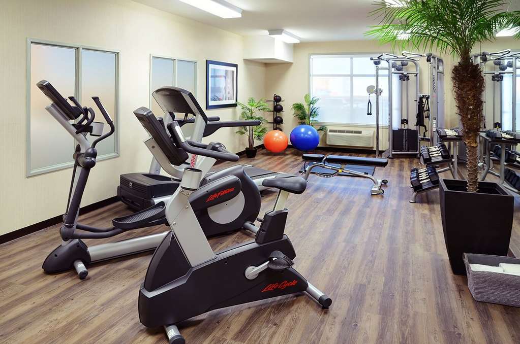 Pomeroy Inn & Suites פרינס ג'ורג' מתקנים תמונה