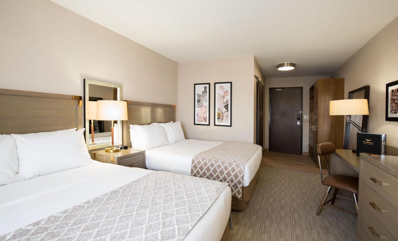 Pomeroy Inn & Suites פרינס ג'ורג' מראה חיצוני תמונה