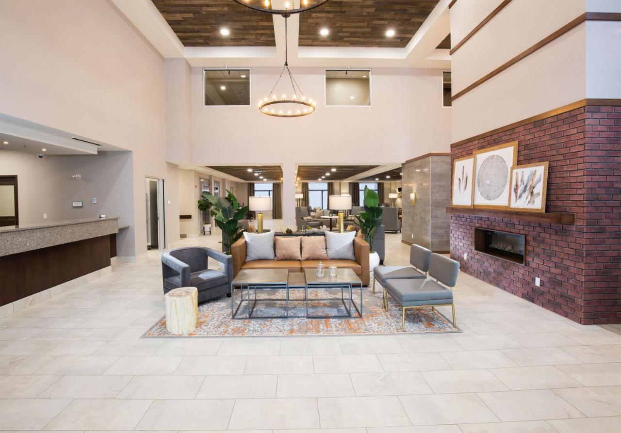 Pomeroy Inn & Suites פרינס ג'ורג' מראה חיצוני תמונה
