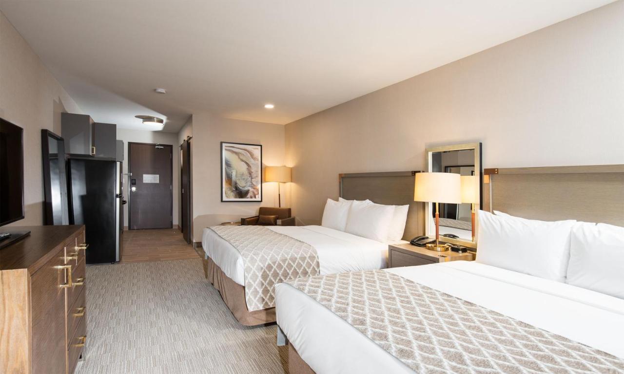 Pomeroy Inn & Suites פרינס ג'ורג' מראה חיצוני תמונה