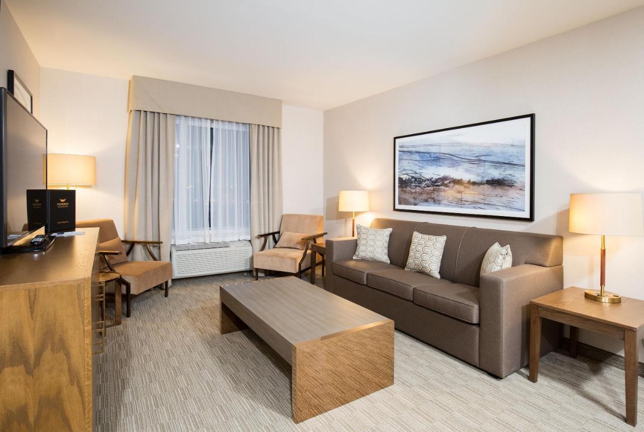 Pomeroy Inn & Suites פרינס ג'ורג' מראה חיצוני תמונה