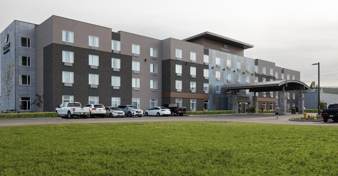 Pomeroy Inn & Suites פרינס ג'ורג' מראה חיצוני תמונה